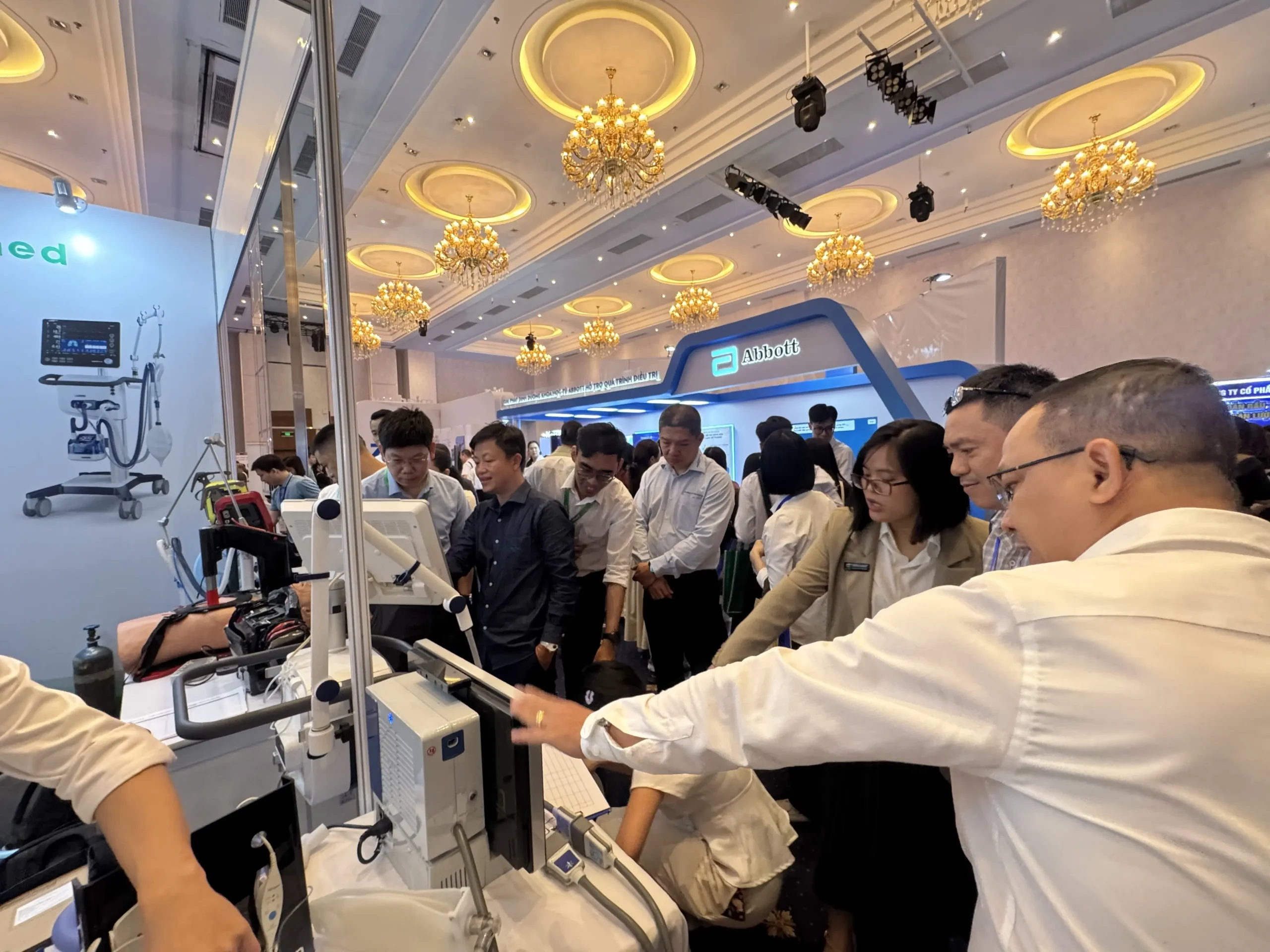 Gian hàng DMED tại TP.HCM — ảnh 9