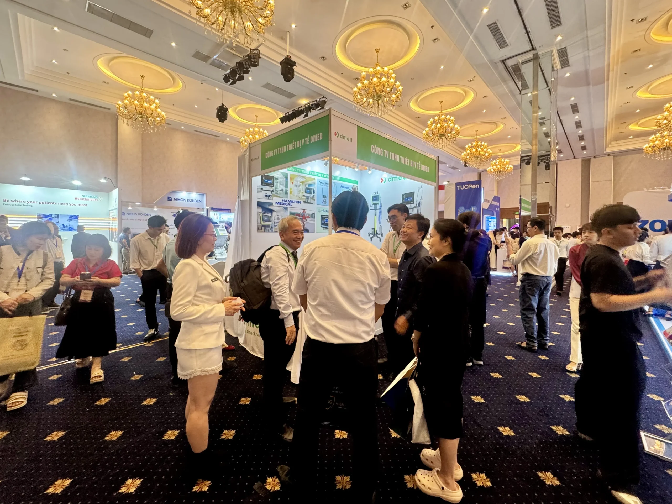 Gian hàng DMED tại TP.HCM — ảnh 2