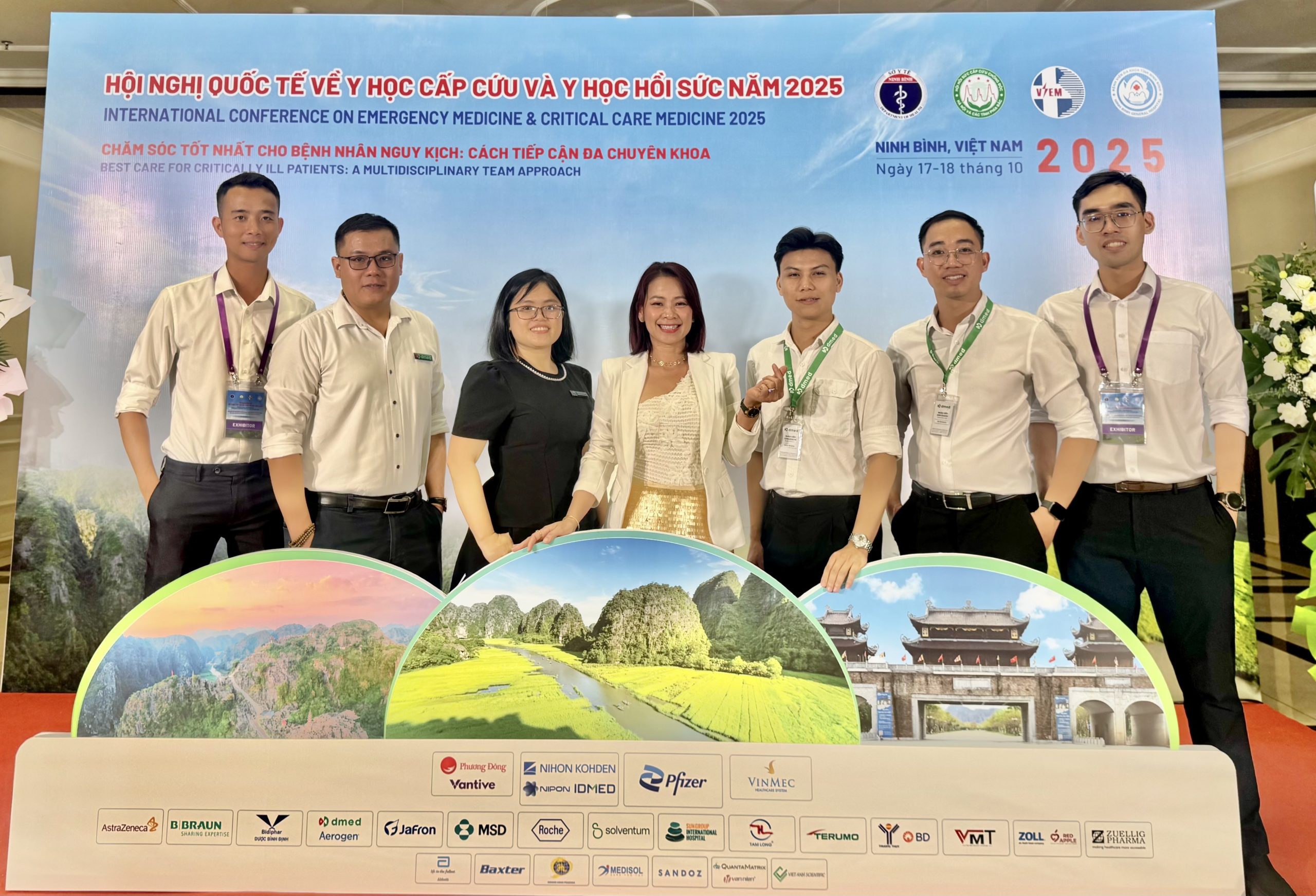 Không gian hội nghị và đại biểu tại Ninh Bình, 17–18/10/2025